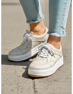 Zoe Craquelado White